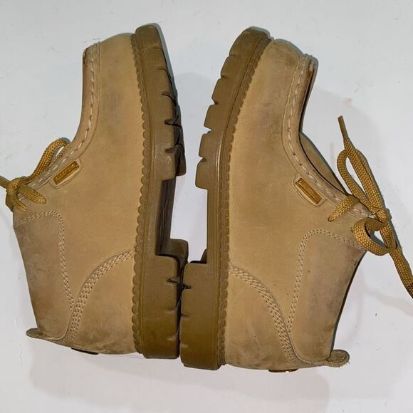 Tan Moccasin Shoes with Classic Design Kids Size 10C - Picture 7 of 14